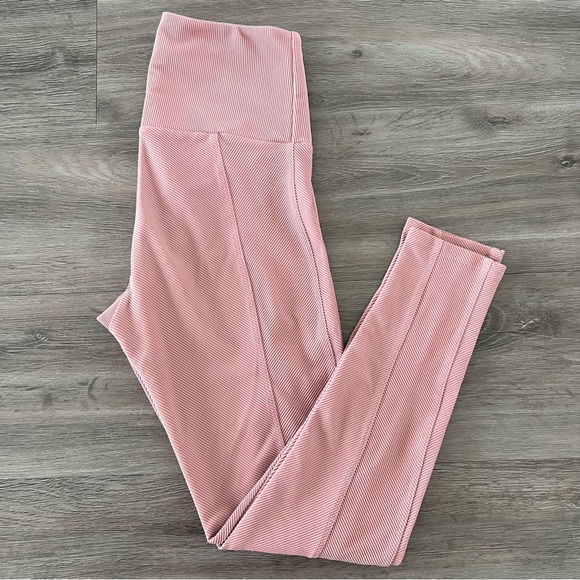 Onzie Ribbed Sweetheart Midi Leggings - Picture 8 of 14